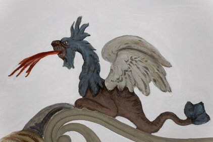  Kunstvolle Stuckdecke mit Deckenreliefs